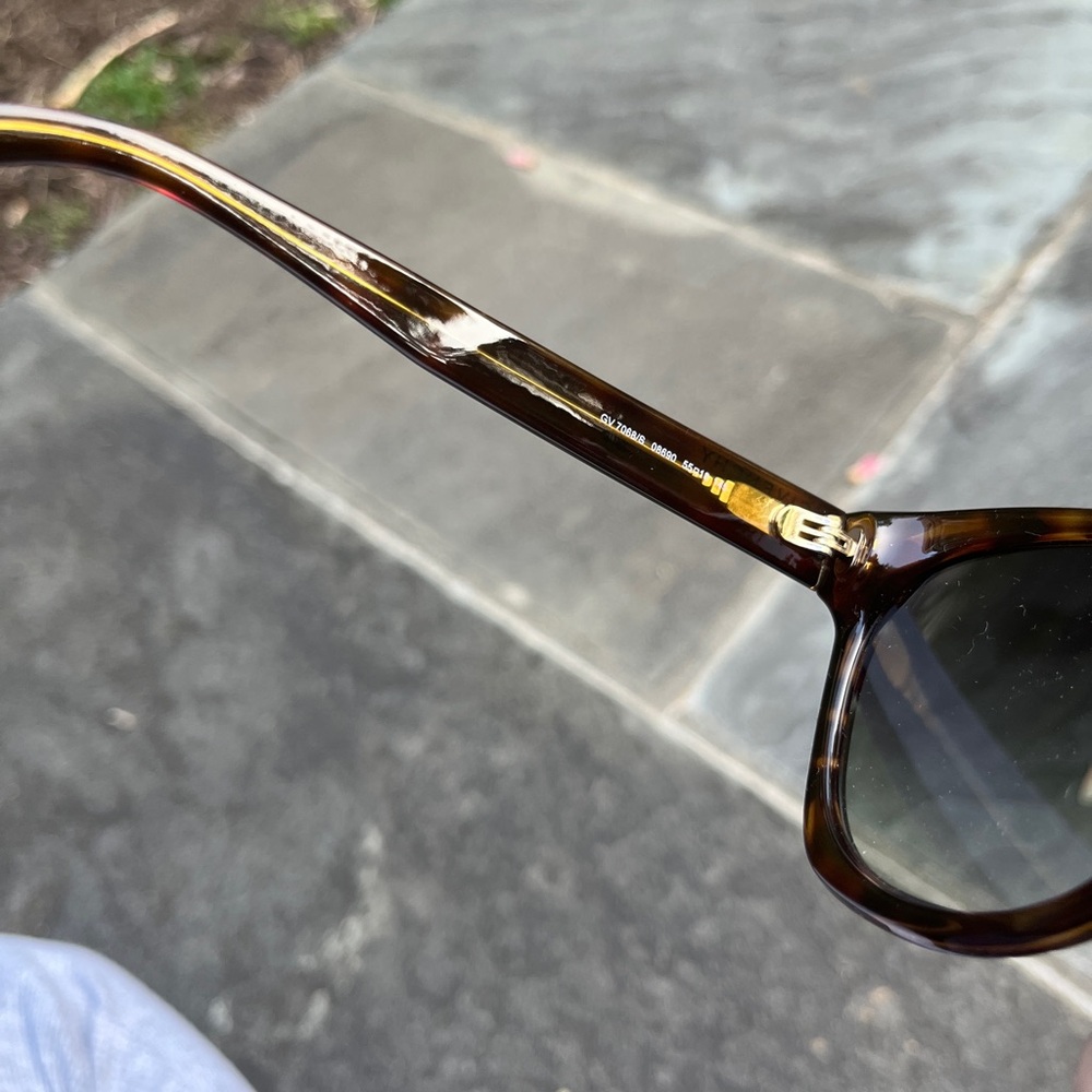 Brand new GIVENCHY Gv 7068/S Sunglasses - Picture 4 of 7